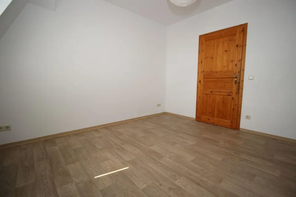 2 Zimmer Wohnung mit 59 m² in Plauen – Bild 4