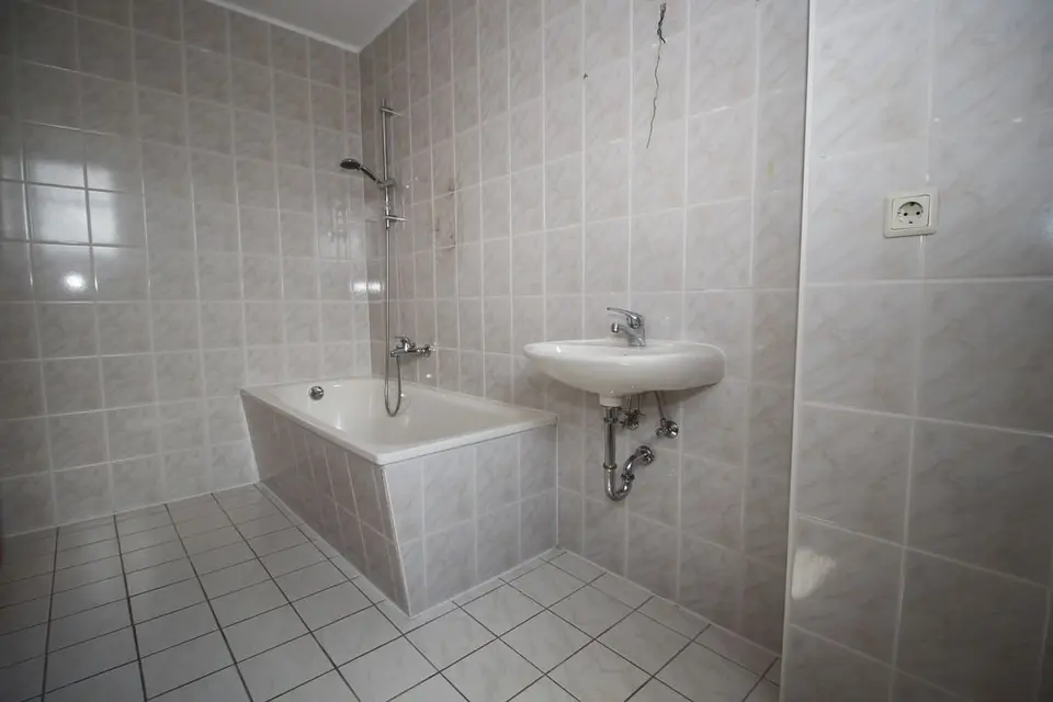 2 Zimmer Wohnung mit 59 m² in Plauen – Bild 6