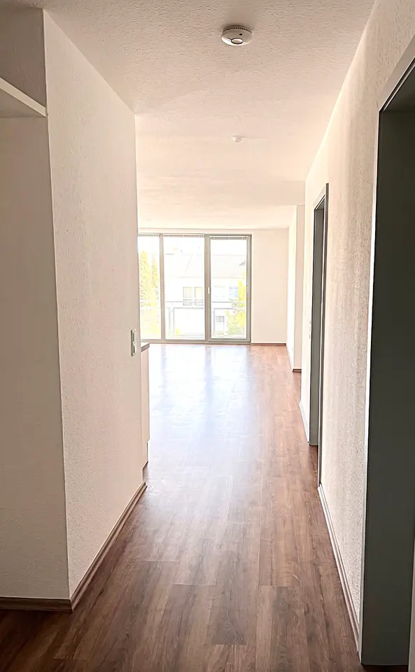 3 Zimmer Wohnung mit 93 m² in Detmold – Bild 4