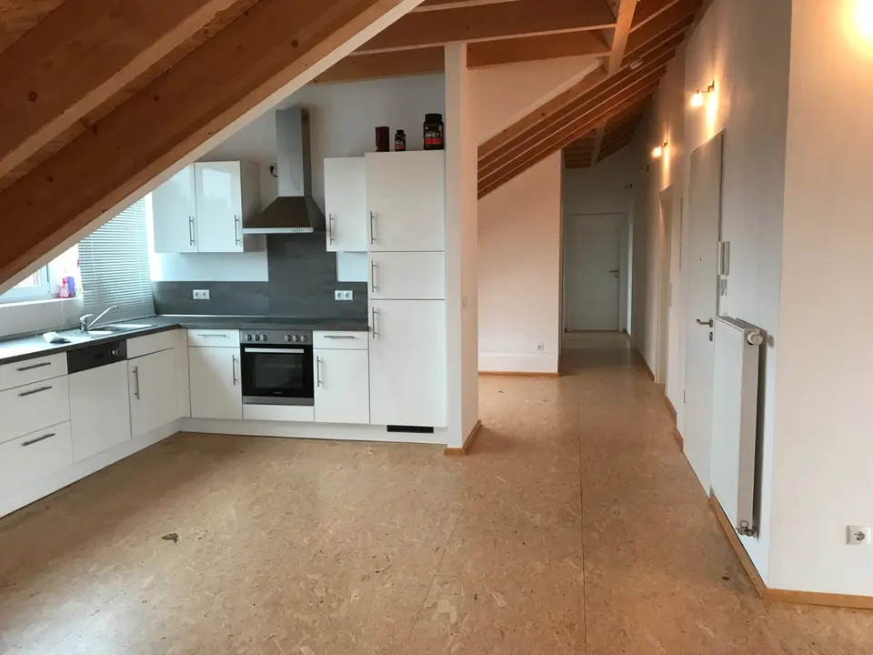 4 Zimmer Wohnung mit 139 m² in Kaiserslautern – Bild 2