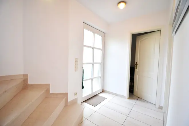 9 Zimmer Haus mit 207 m² in Düsseldorf – Bild 8