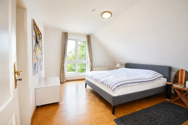 9 Zimmer Haus mit 207 m² in Düsseldorf – Bild 10