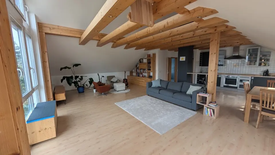 4 Zimmer Wohnung mit 100 m² in Erlangen – Bild 1