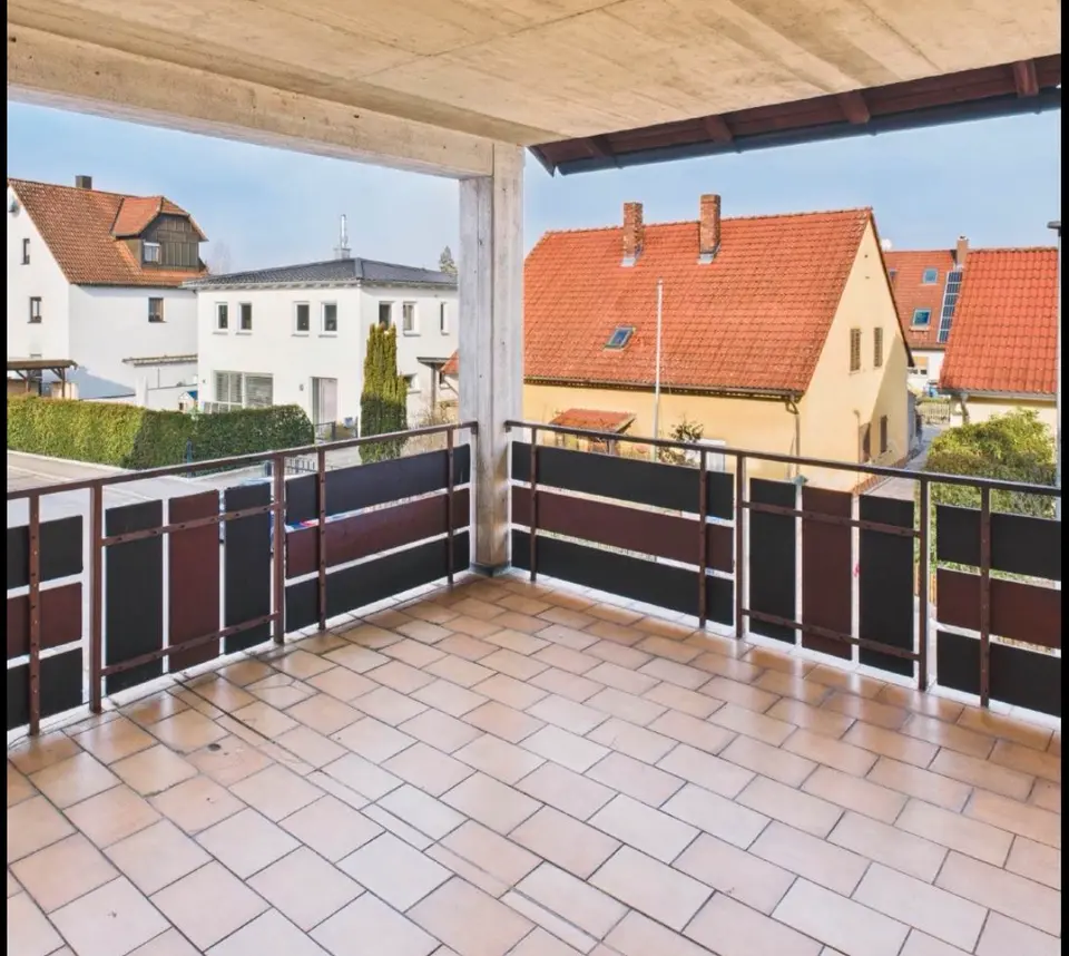 4 Zimmer Wohnung mit 100 m² in Erlangen – Bild 3