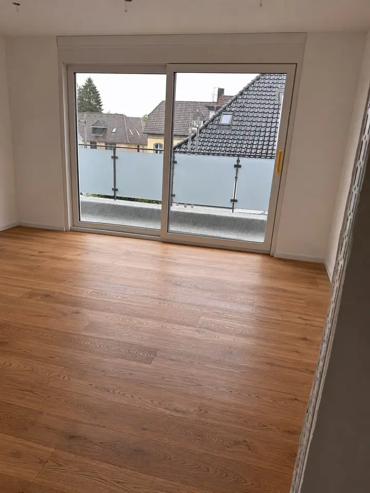 2 Zimmer Wohnung mit 77 m² in Solingen – Bild 1
