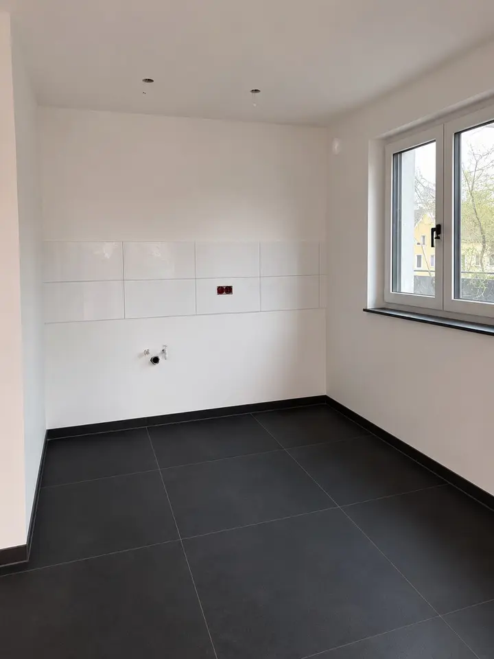 2 Zimmer Wohnung mit 77 m² in Solingen – Bild 2