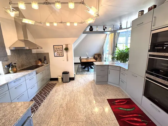 5 Zimmer Wohnung mit 170 m² in Wiesbaden – Bild 7