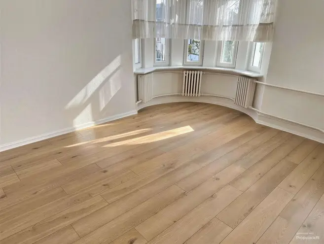 11 Zimmer Haus mit 272 m² in Köln – Bild 11