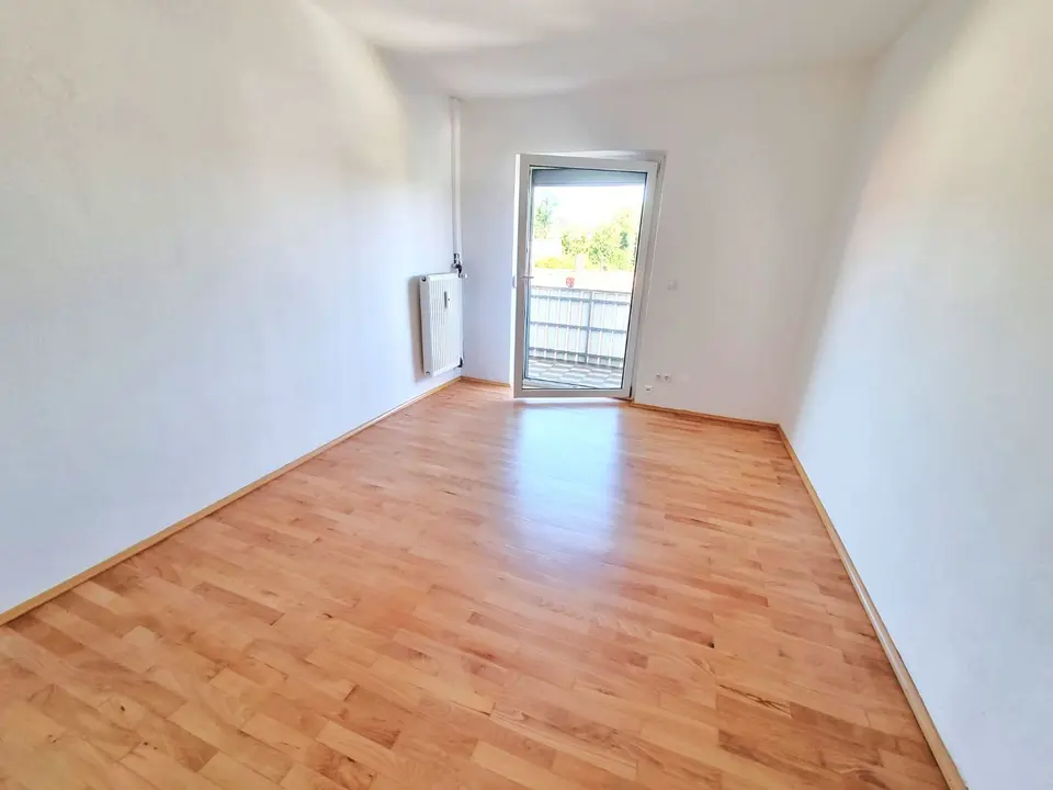4 Zimmer Wohnung mit 94 m² in Amberg – Bild 2