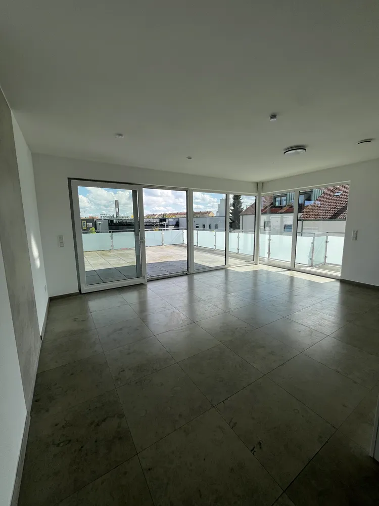 2 Zimmer Wohnung mit 73 m² in Ingolstadt – Bild 2