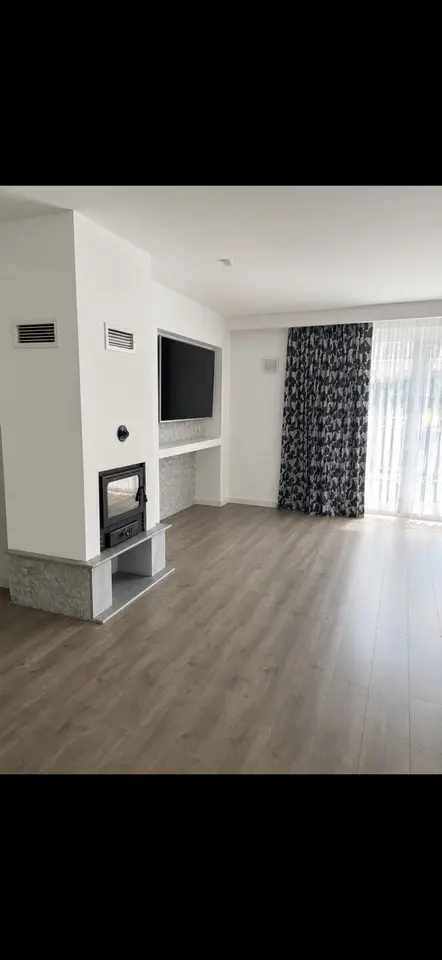 5 Zimmer Wohnung mit 135 m² in Pforzheim – Bild 2