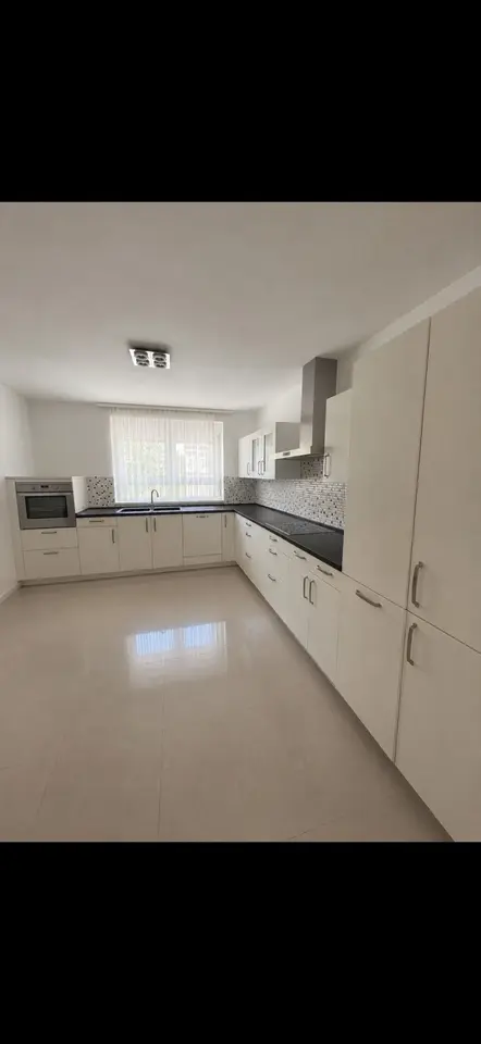 5 Zimmer Wohnung mit 135 m² in Pforzheim – Bild 3