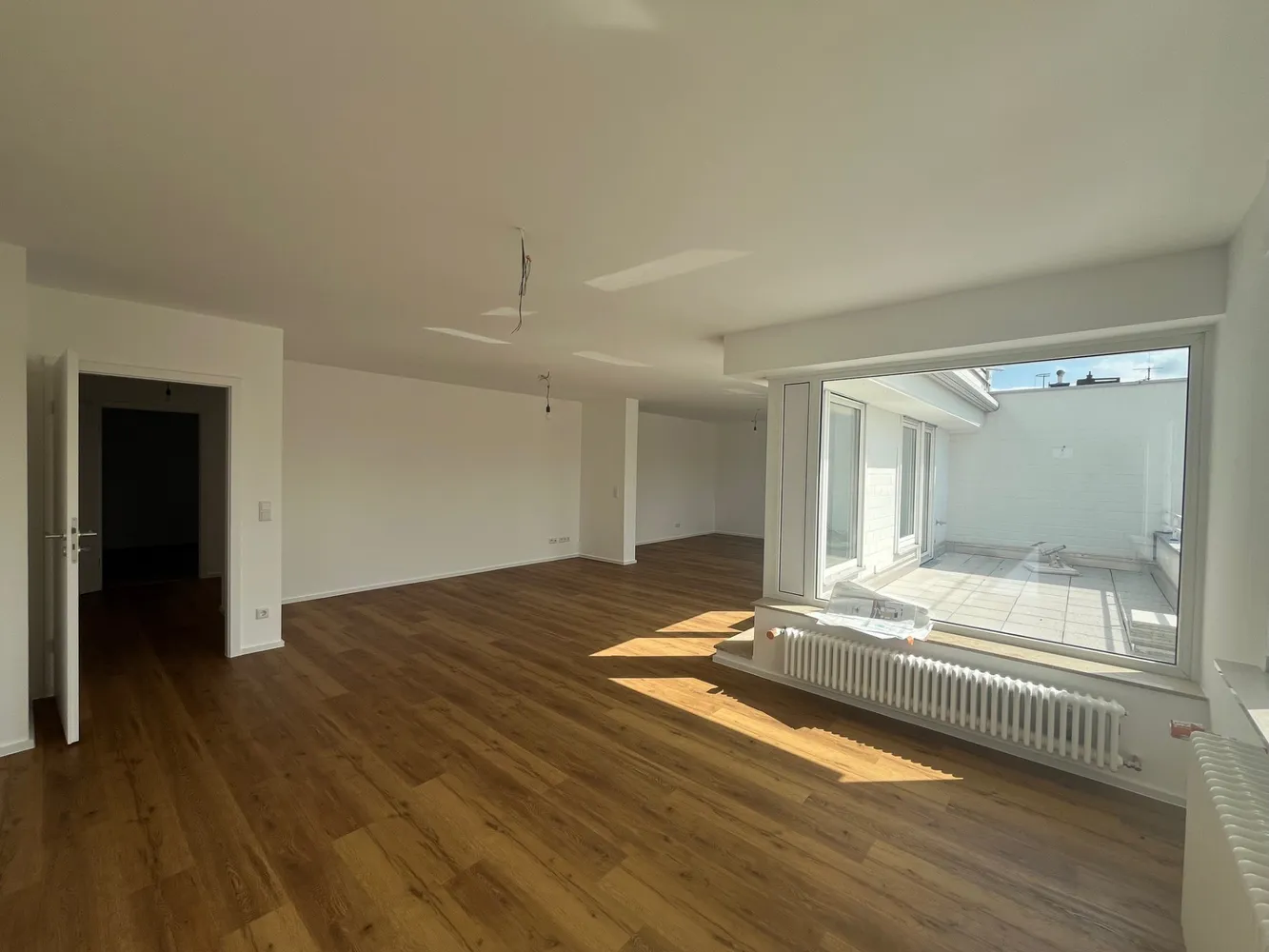 4 Zimmer Wohnung mit 186 m² in Köln – Bild 2