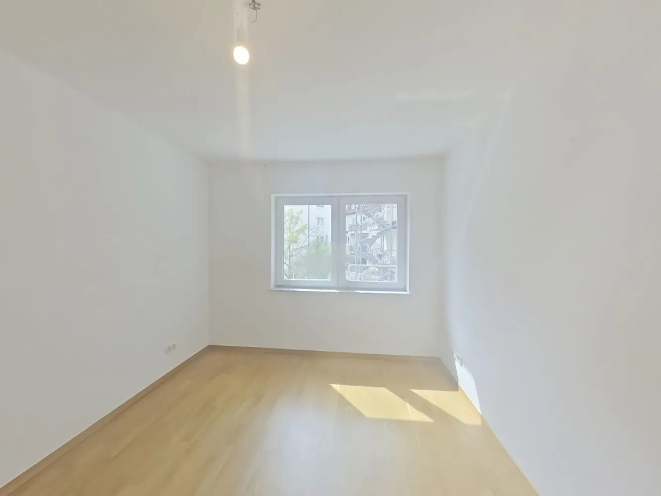 2 Zimmer Wohnung mit 83 m² in Frankfurt am Main – Bild 4