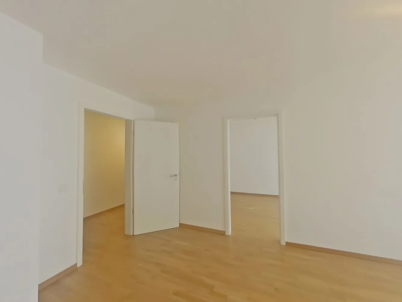 2 Zimmer Wohnung mit 83 m² in Frankfurt am Main – Bild 8