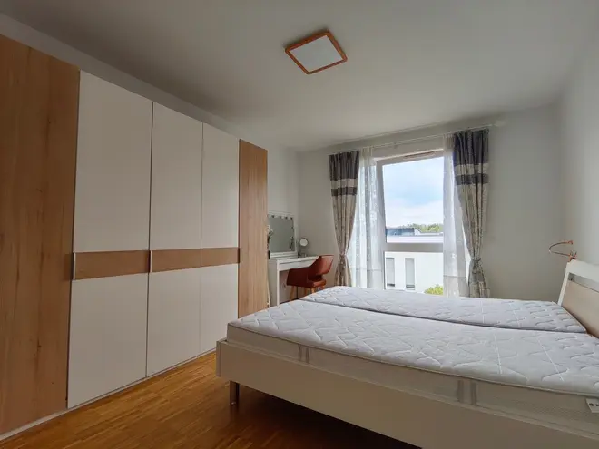 4 Zimmer Wohnung mit 120 m² in Köln – Bild 4