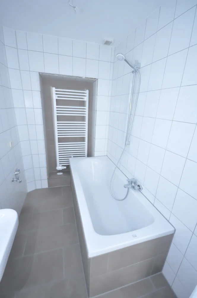 2 Zimmer Wohnung mit 49 m² in Zwickau – Bild 2
