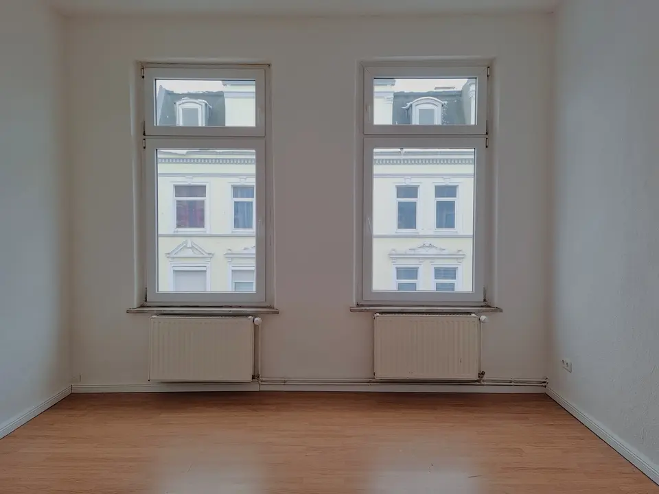 4 Zimmer Wohnung mit 101 m² in Wilhelmshaven – Bild 3