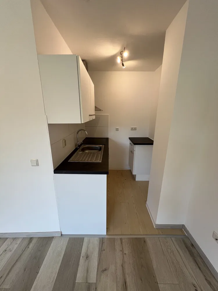 1 Zimmer Wohnung mit 32 m² in Saarbrücken – Bild 4