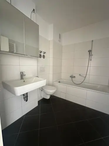 3 Zimmer Wohnung mit 80 m² in Frankfurt am Main – Bild 6