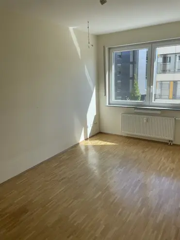 4 Zimmer Wohnung mit 93 m² in Mannheim – Bild 2