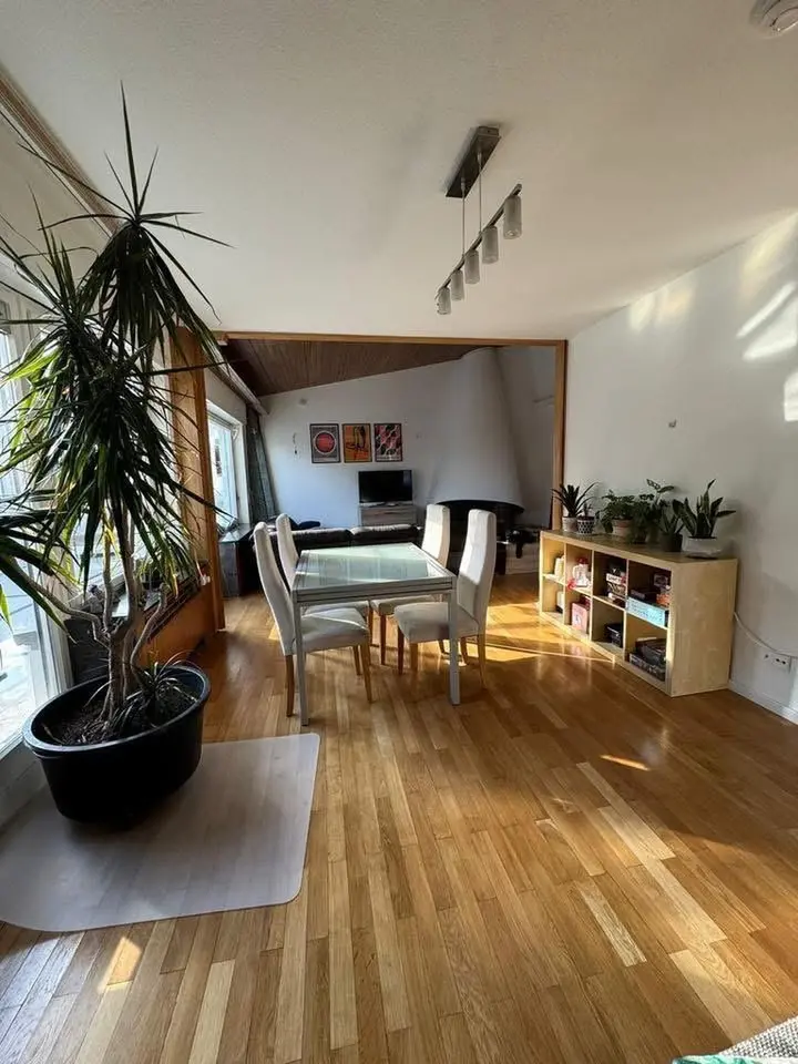 9 Zimmer Haus mit 280 m² in Stuttgart – Bild 5