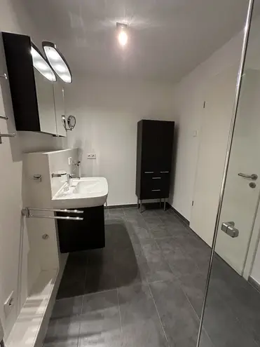 2 Zimmer Wohnung mit 57 m² in Köln – Bild 3