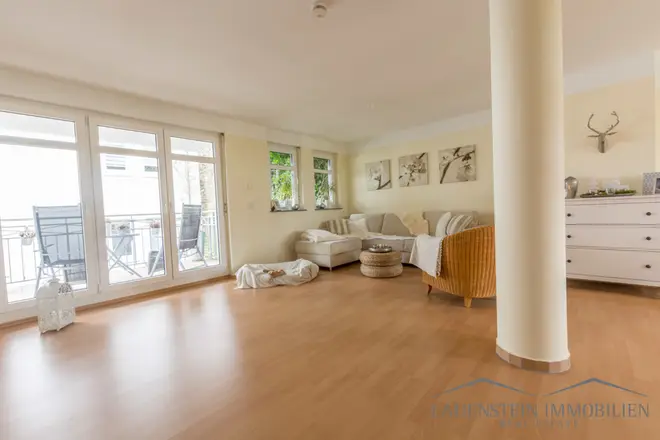 4 Zimmer Wohnung mit 105 m² in Wiesbaden – Bild 1