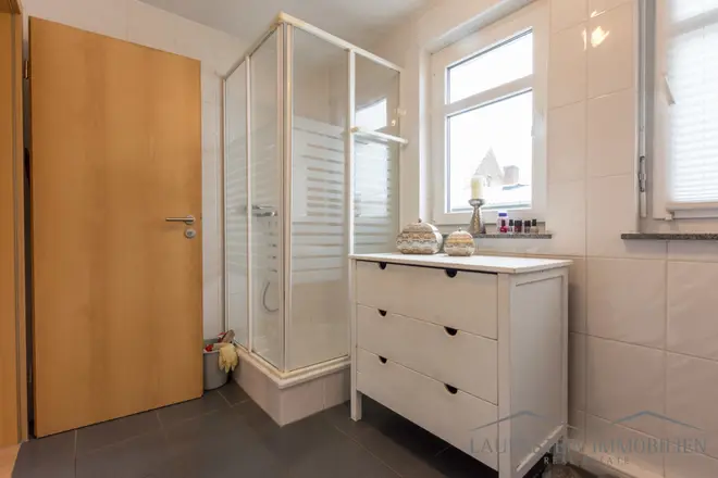 4 Zimmer Wohnung mit 105 m² in Wiesbaden – Bild 12
