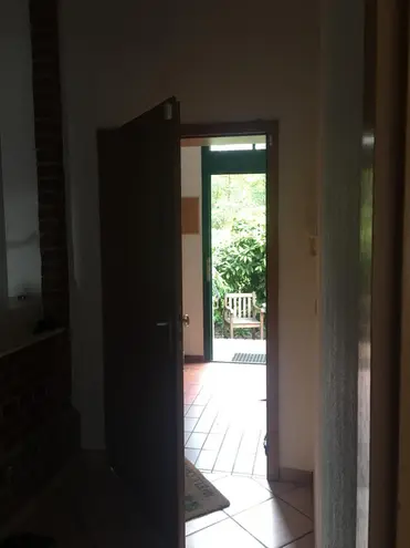 2 Zimmer Wohnung mit 67 m² in Krefeld – Bild 2