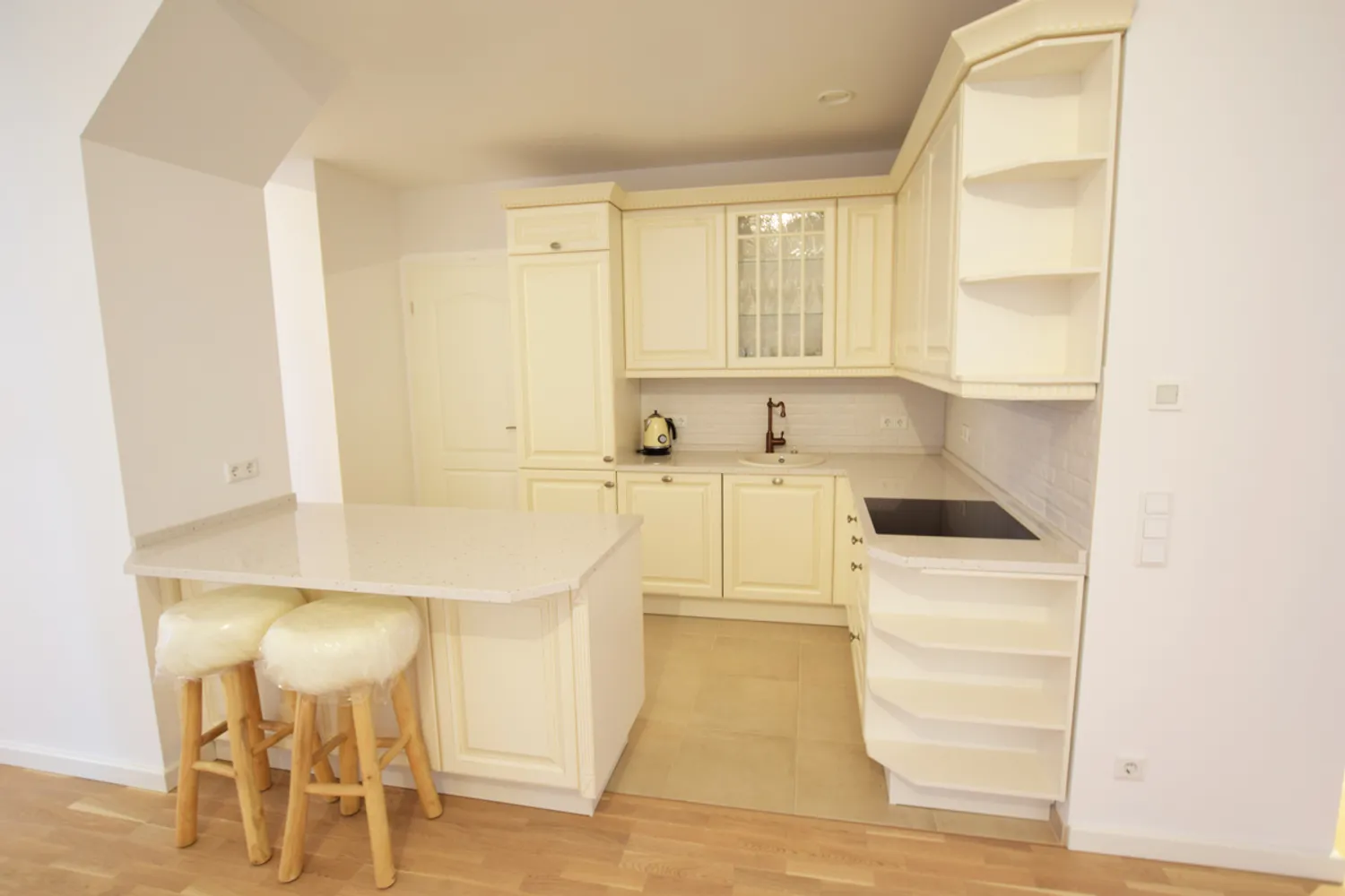 4 Zimmer Wohnung mit 146 m² in Frankfurt am Main – Bild 3