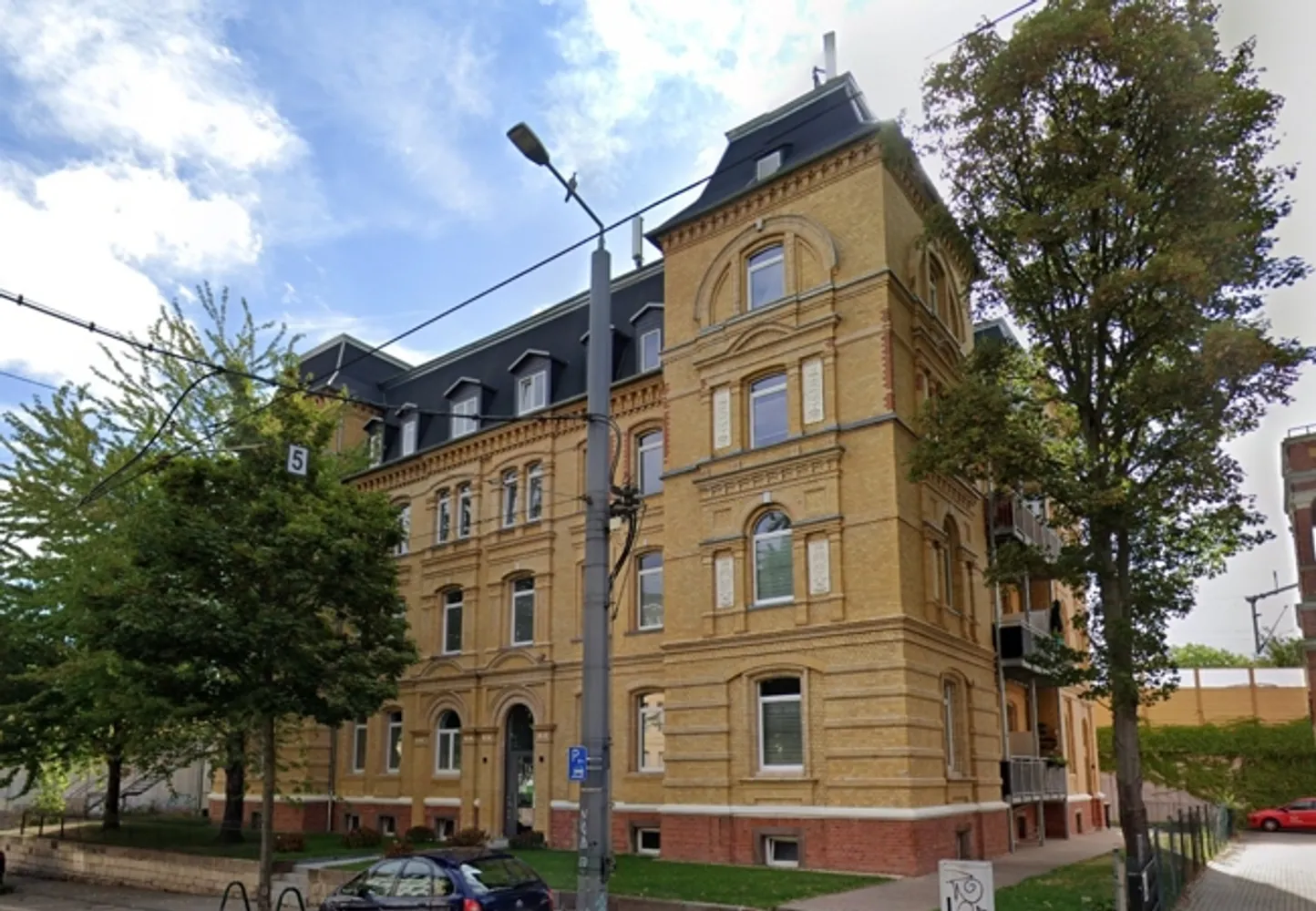 2 Zimmer Wohnung mit 101 m² in Erfurt – Bild 1