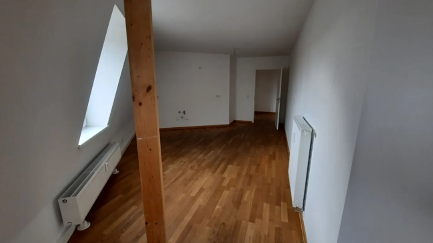 2 Zimmer Wohnung mit 101 m² in Erfurt – Bild 7