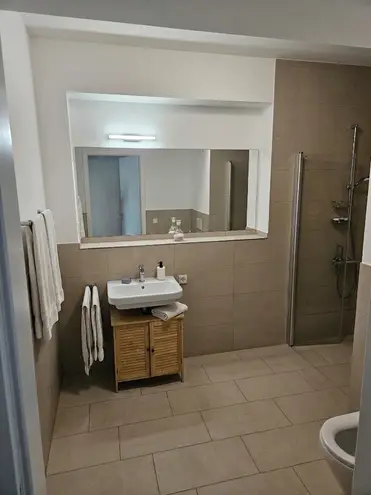 2 Zimmer Wohnung mit 72 m² in Saarbrücken – Bild 4