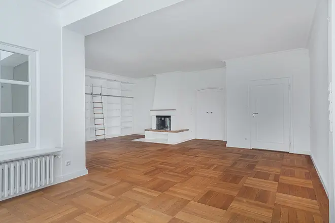 6 Zimmer Haus mit 325 m² in München – Bild 3
