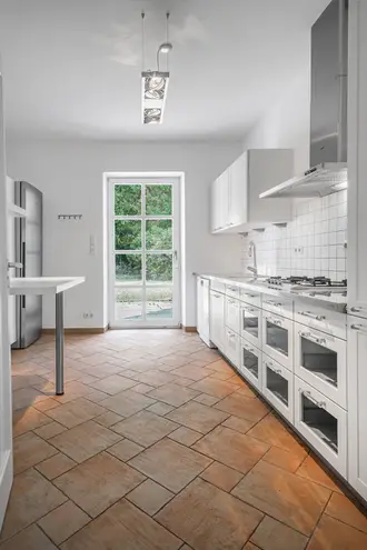 6 Zimmer Haus mit 325 m² in München – Bild 7
