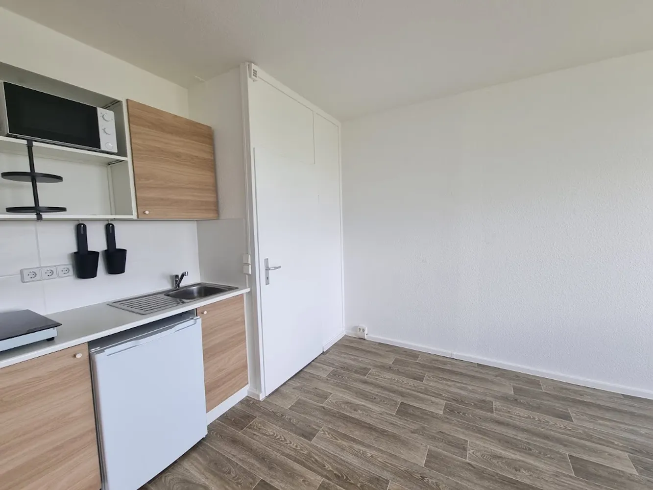 2 Zimmer Wohnung mit 30 m² in Halle (Saale) – Bild 1