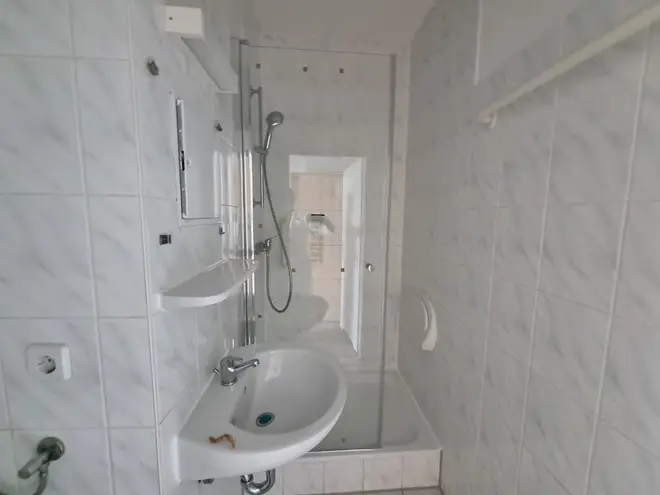 2 Zimmer Wohnung mit 30 m² in Halle (Saale) – Bild 4
