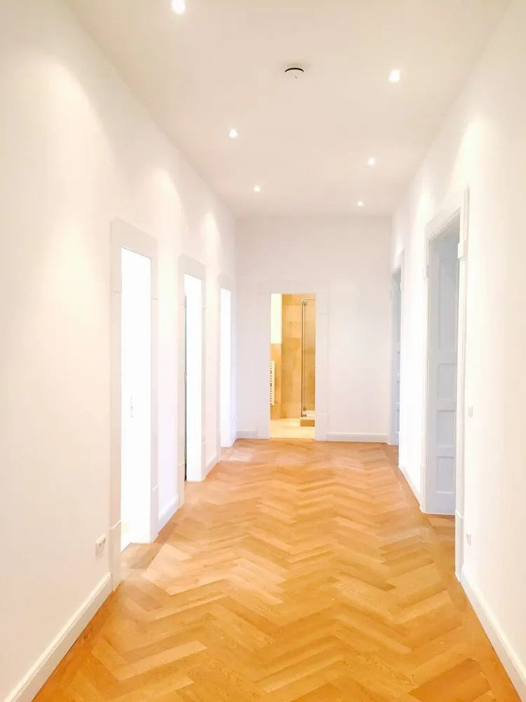 5 Zimmer Wohnung mit 190 m² in München – Bild 8