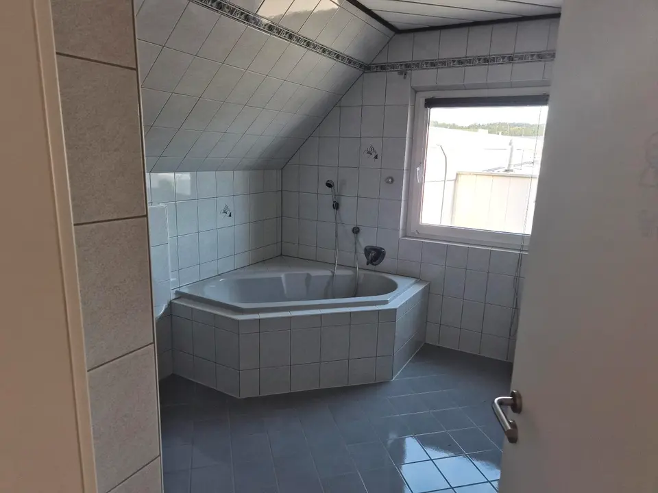 7 Zimmer Wohnung mit 186 m² in Amberg – Bild 9
