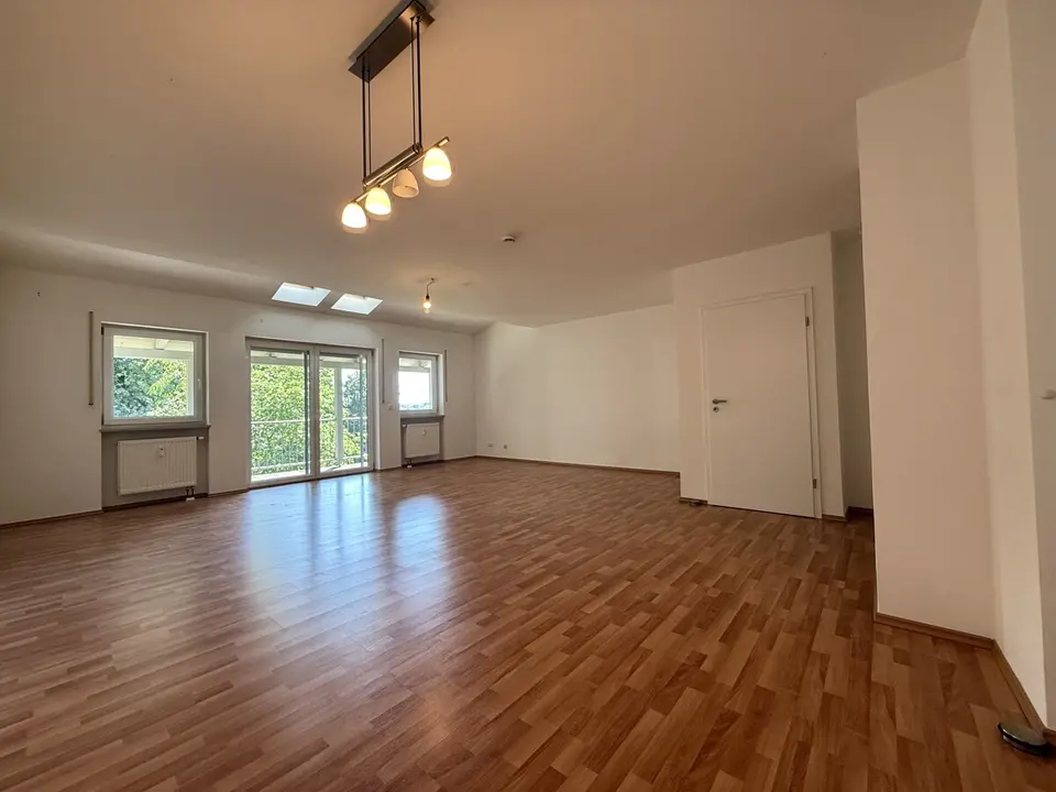 5 Zimmer Haus mit 180 m² in Landshut – Bild 1