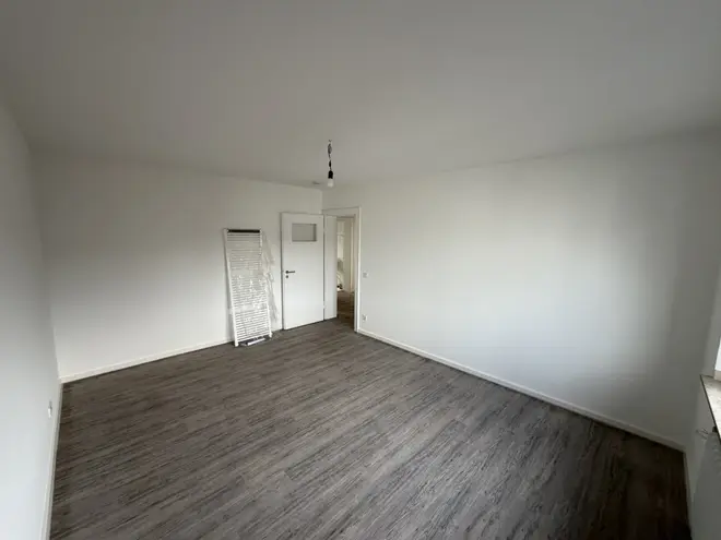 2 Zimmer Wohnung mit 95 m² in Neuss – Bild 2