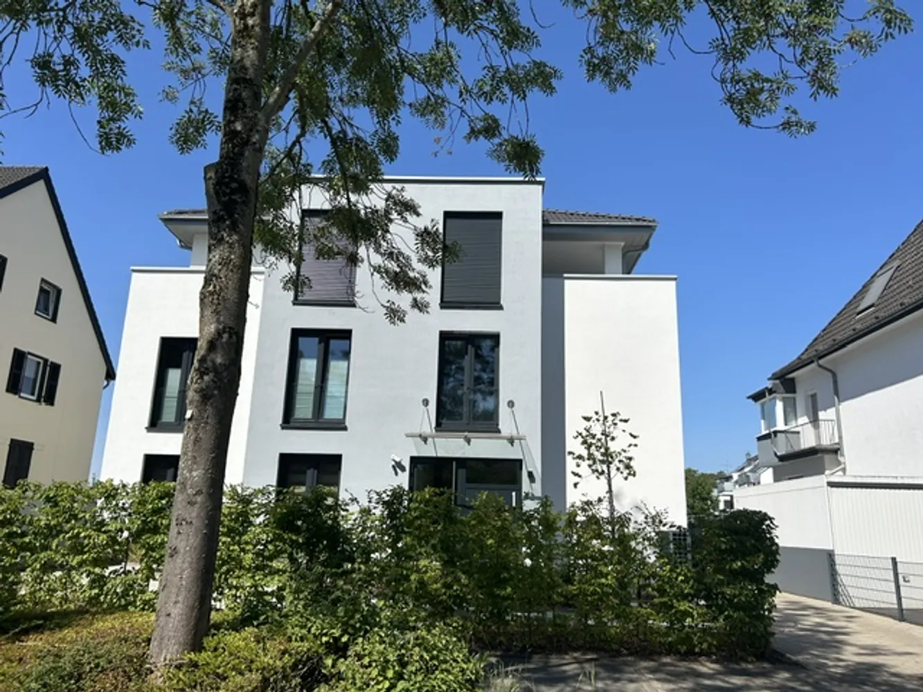 3 Zimmer Wohnung mit 92 m² in Leverkusen – Bild 1