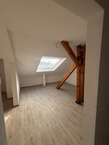 6 Zimmer Wohnung mit 110 m² in Paderborn – Bild 2