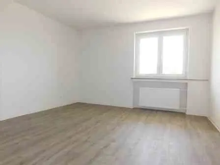 2 Zimmer Wohnung mit 70 m² in Krefeld – Bild 2