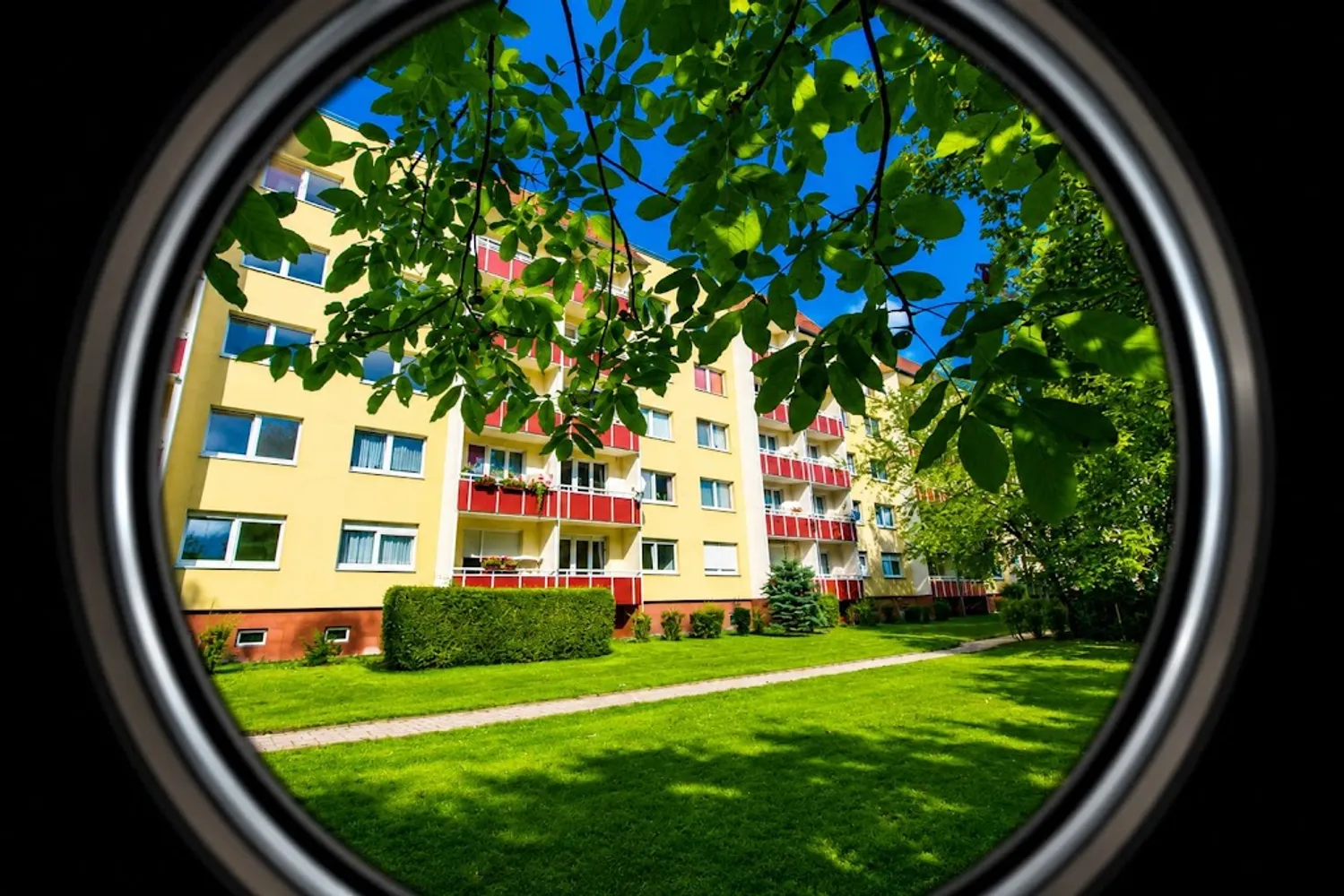 2 Zimmer Wohnung mit 45 m² in Halle (Saale) – Bild 1