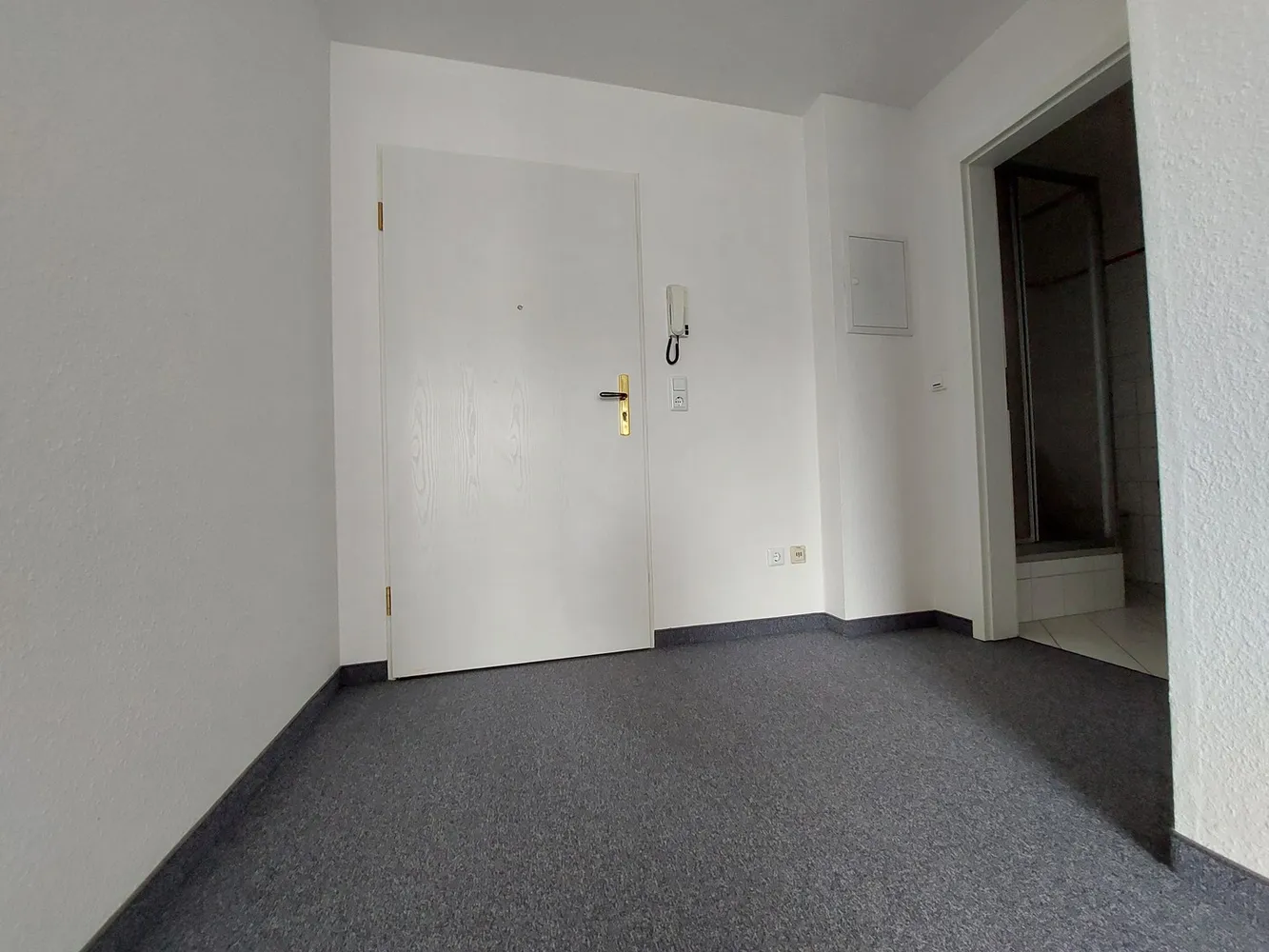 2 Zimmer Wohnung mit 42 m² in Plauen – Bild 6