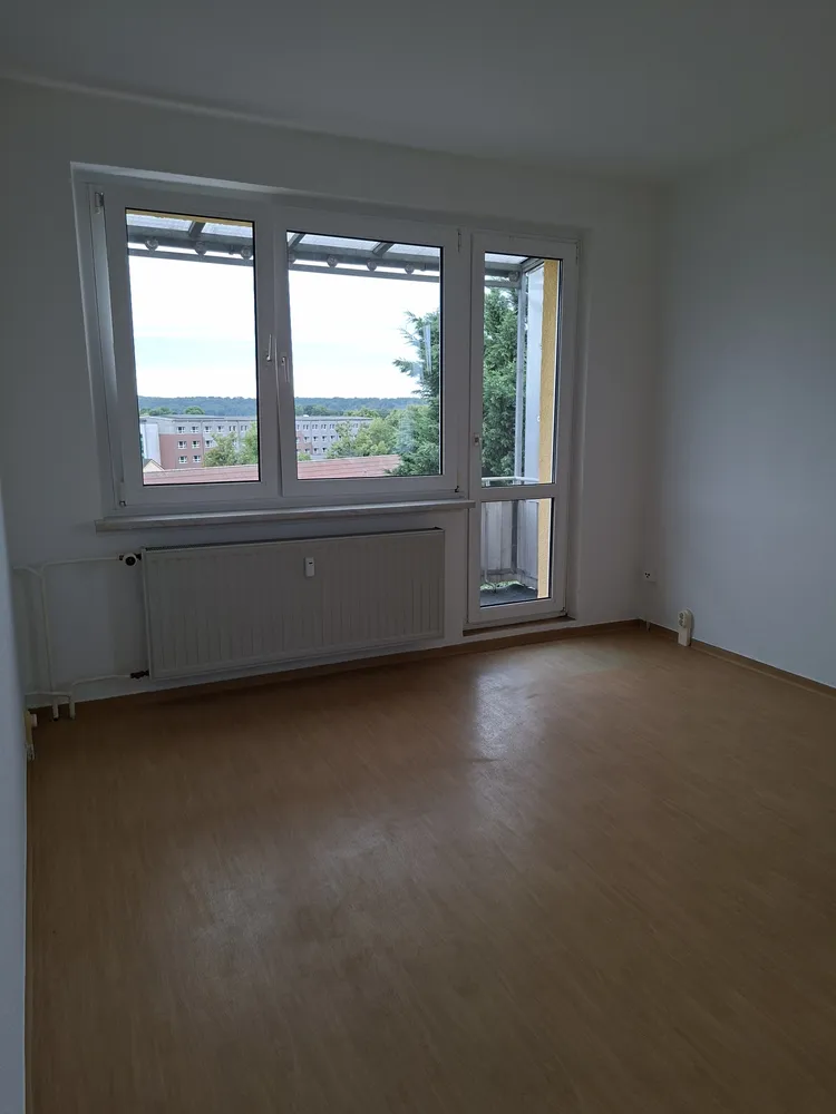 2 Zimmer Wohnung mit 49 m² in Neubrandenburg – Bild 3