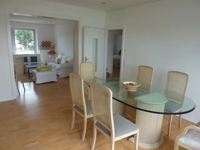 2 Zimmer Wohnung mit 87 m² in Düsseldorf – Bild 2