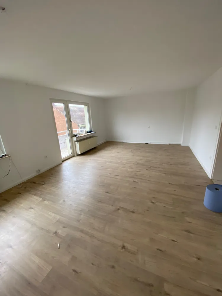 2 Zimmer Wohnung mit 70 m² in Oberhausen – Bild 2